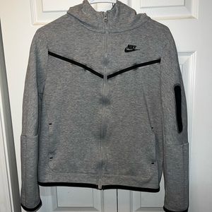 Nike Tech Youth XL Jacket